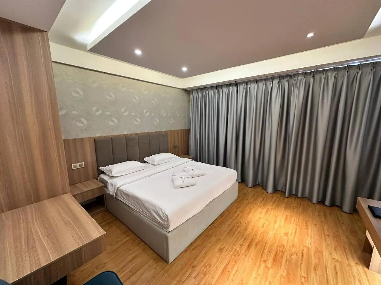 Yb Garden Hotel Almaty 4*,  Kazakhstan